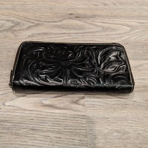 Patricia Nash - Tooled Leather Wallet